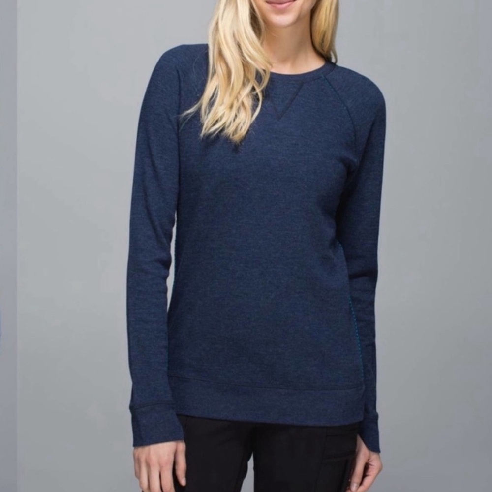 Lululemon Reversible Sweatshirt, Size 6, Navy and multi blue